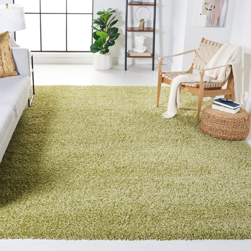 SAFAVIEH Santa Monica Shag Einara 2-inch Thick Area Rug - 6'7" x 9'6" - Green - Rectangle