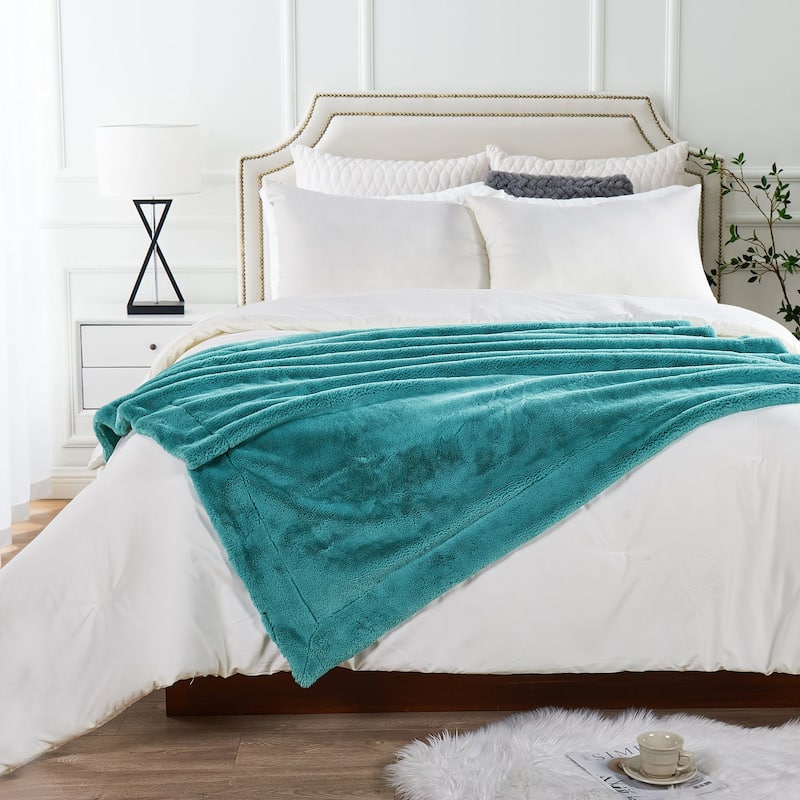 Home Soft Things FoxFauxFur Throw 50"x60"/60"x80"