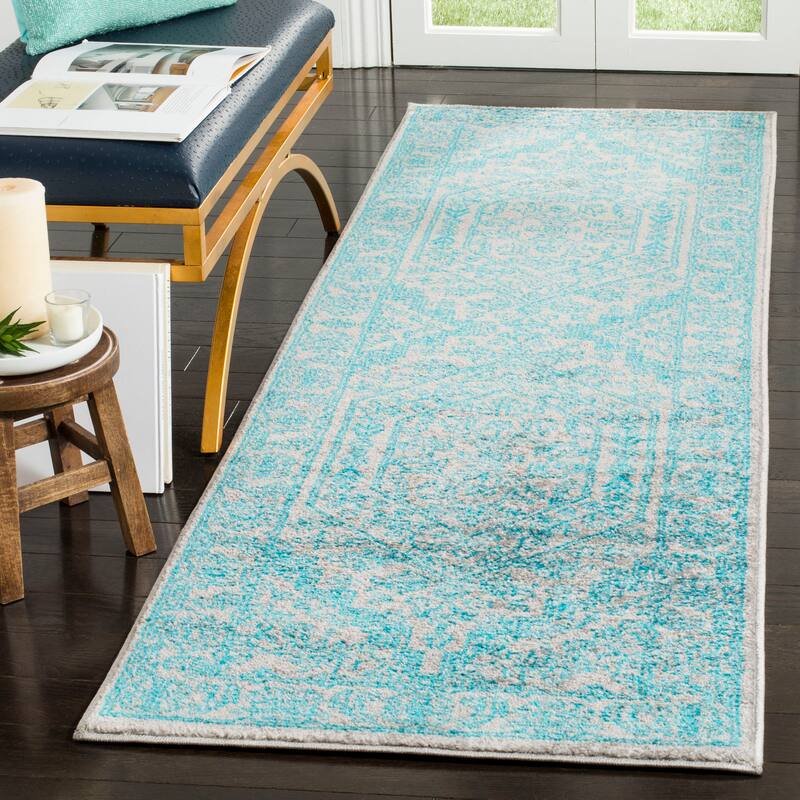 SAFAVIEH Adirondack Cheyenne Rustic Oriental Medallion Rug - 2'6" x 8' Runner - Light Grey/Teal
