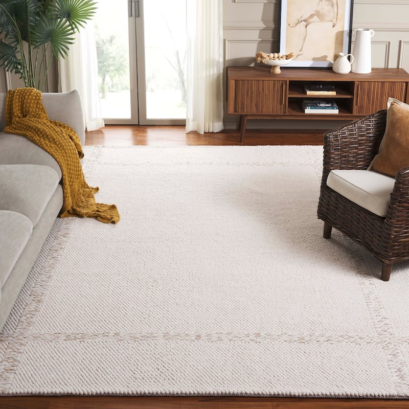SAFAVIEH Hand-Loomed Natura Borgny Transitional Wool Rug - 8' x 10' - Ivory