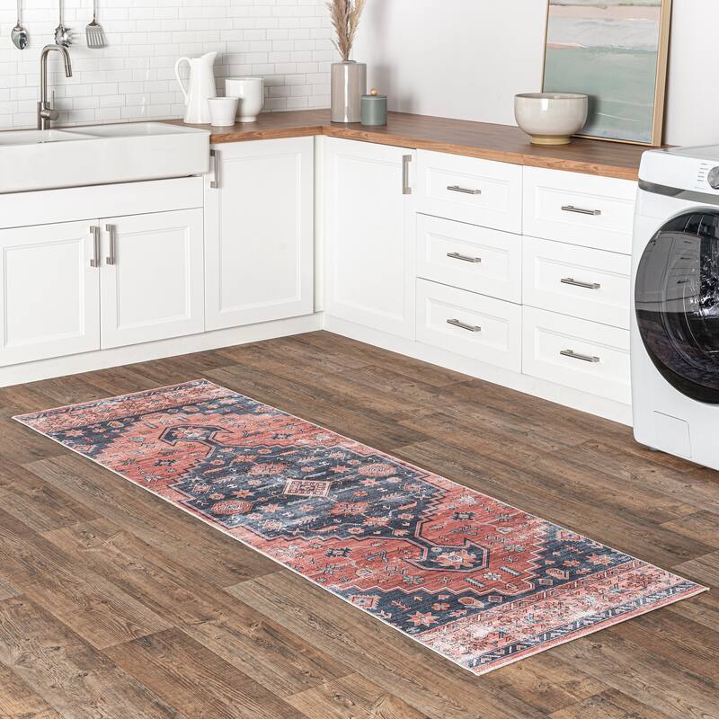 Nuloom Astra SplashGuard Traditional Machine Washable Area Rug