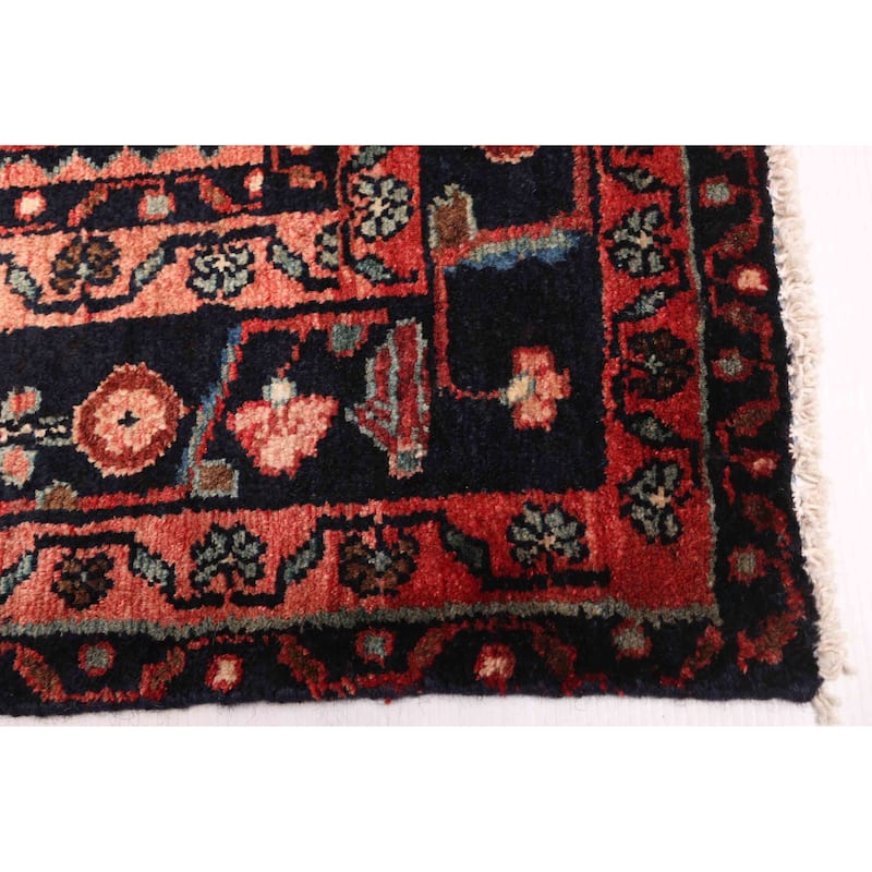 ECARPETGALLERY Hand-knotted Andelz Red Wool Rug - 4'6 x 6'9