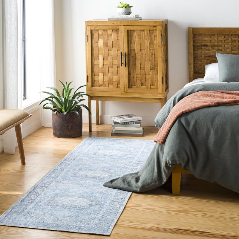 Livabliss Amelie Vintage Medallion Machine Washable Area Rug
