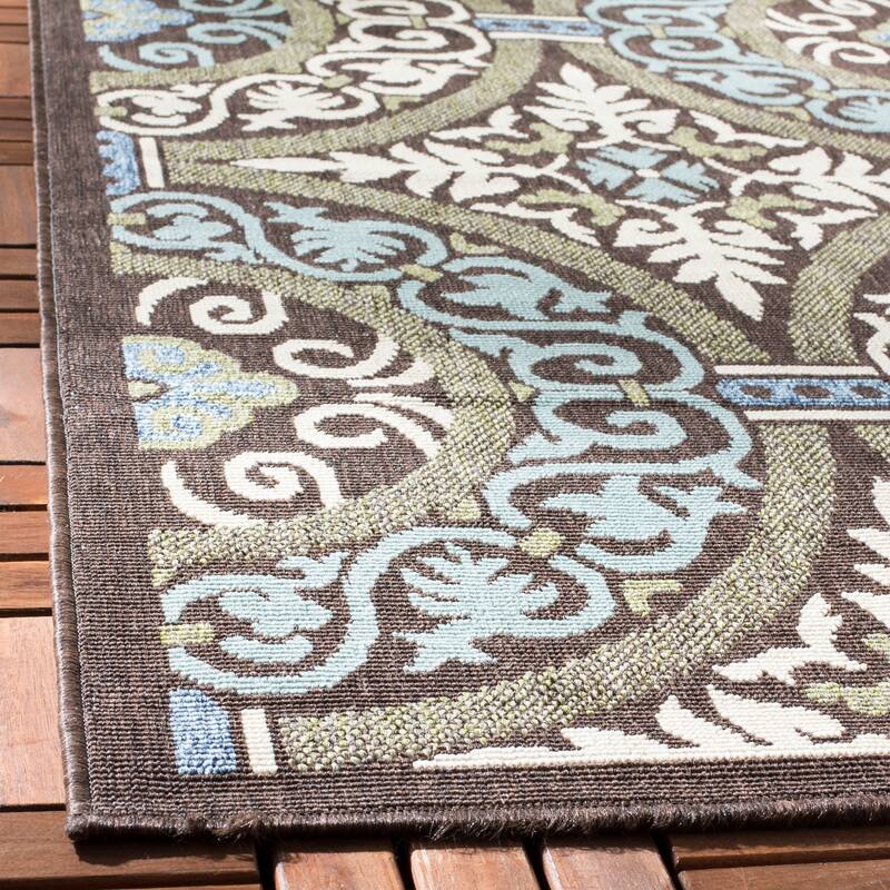 SAFAVIEH Veranda Rexhie Indoor/ Outdoor Waterproof Patio Backyard Rug