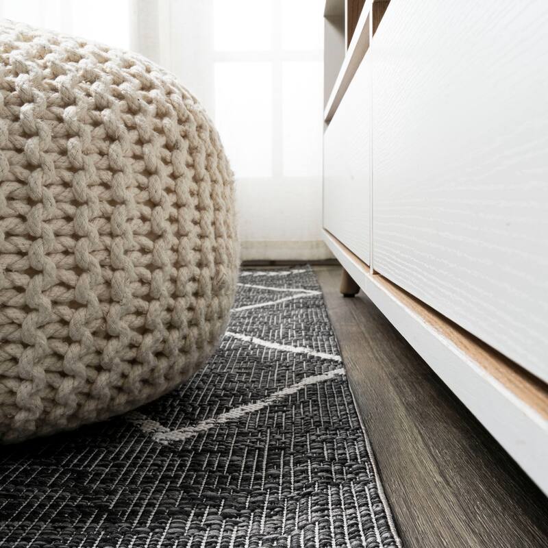 JONATHAN Y Kafel Tribal Diamond Trellis Indoor/Outdoor Area Rug