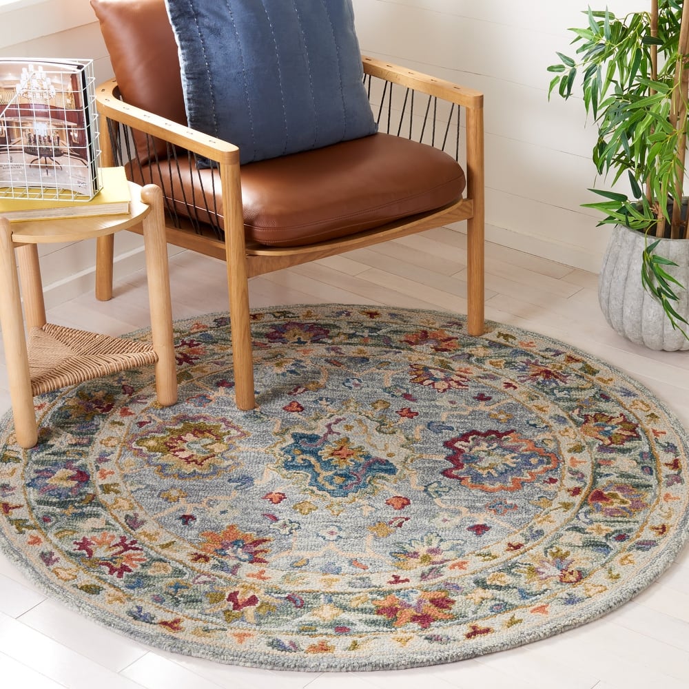 SAFAVIEH Handmade Aspen Nicasia Boho Wool Rug