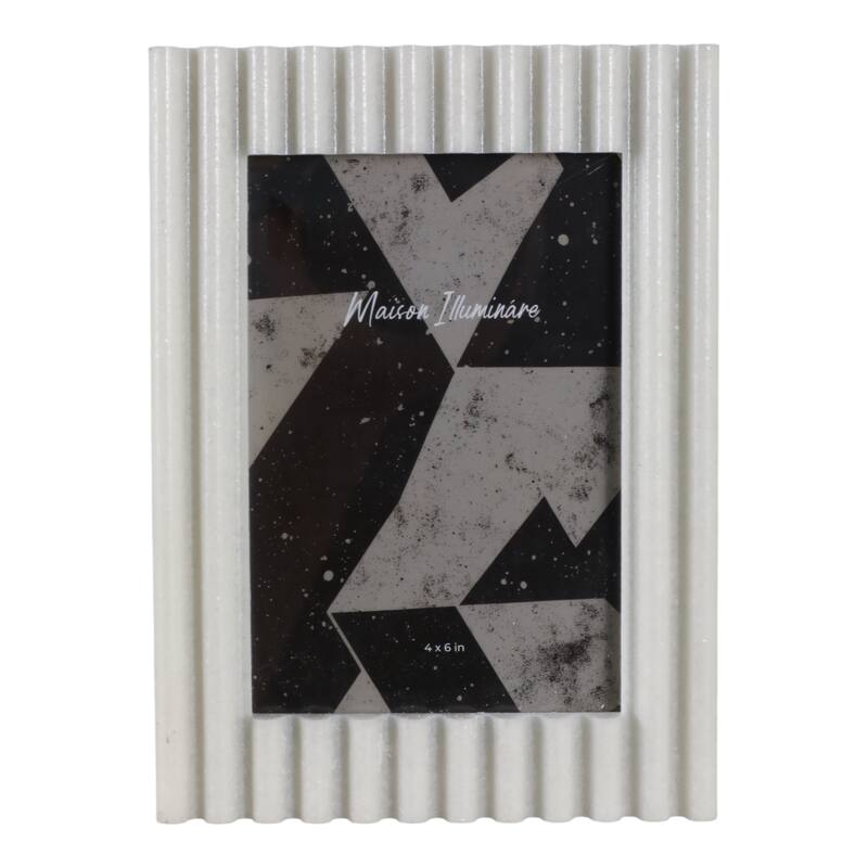 Resin Photo Frame Ribbed Wavy Edge Design Modern Decorative Style