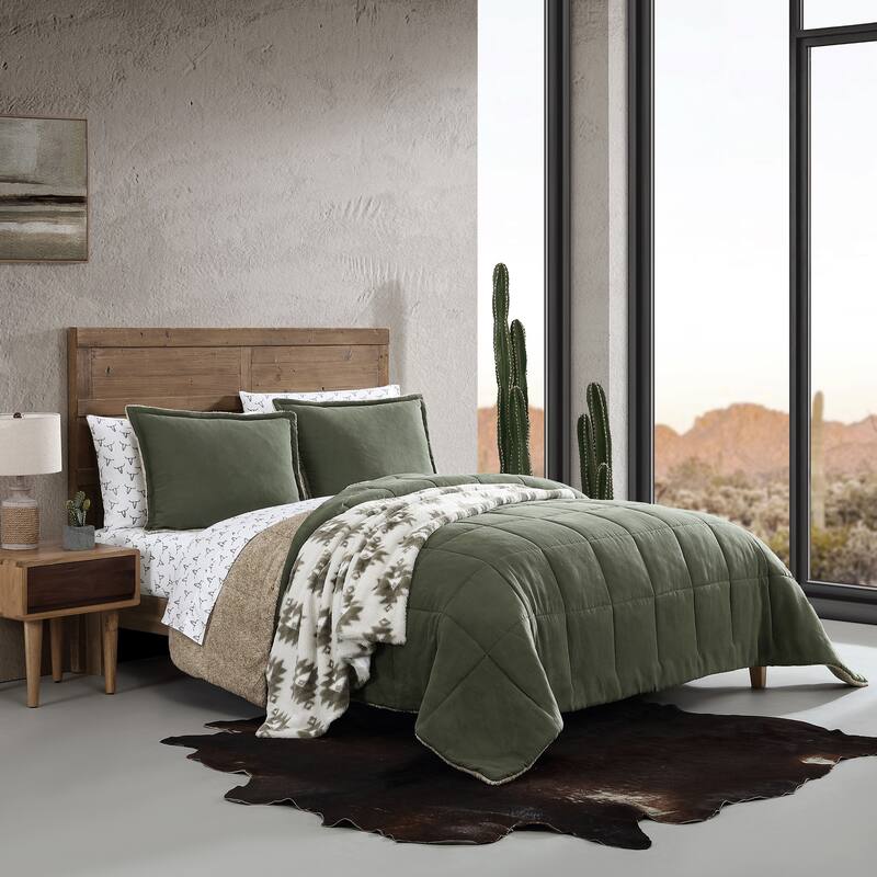Wrangler Legendary Solid Microsuede/Sherpa Reversible Comforter Set - Green - King