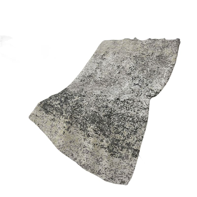 HomeRoots 50" X 70" Gray And Black Abstract Polyester Woven Plush Throw Blanket