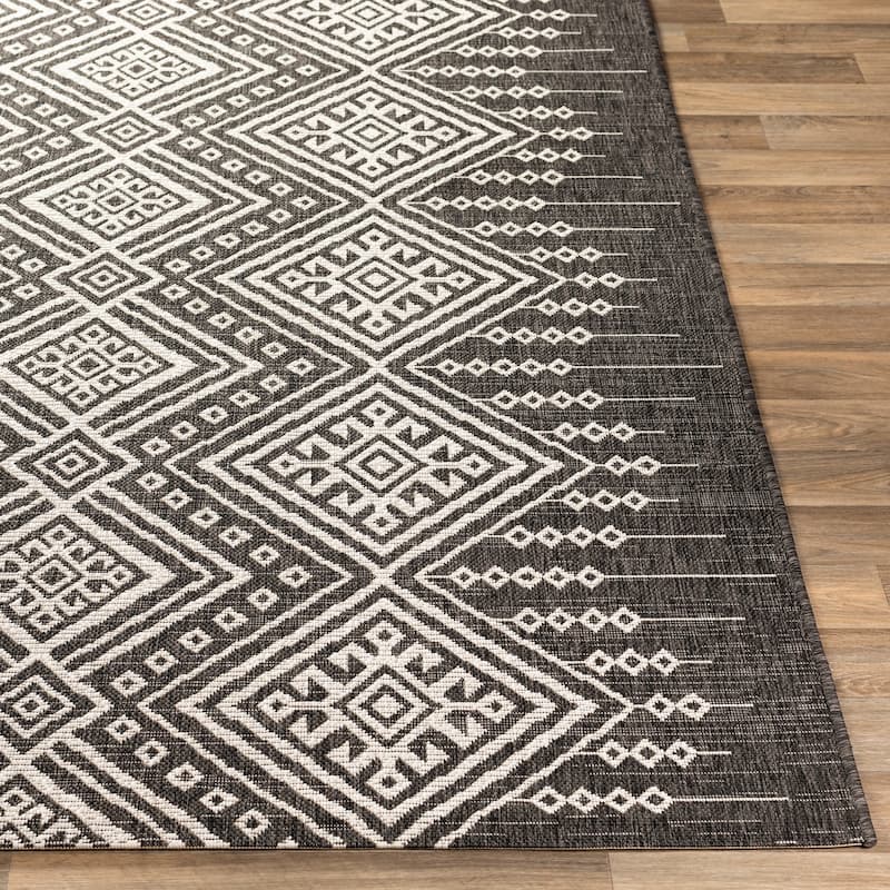 Livabliss Stoyer Indoor/ Outdoor Global Bohemian Area Rug