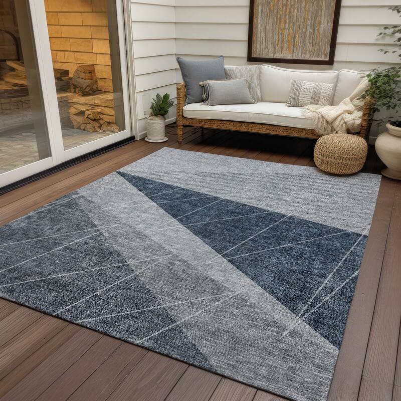 Machine Washable Indoor/ Outdoor Chantille Modern Prism Rug