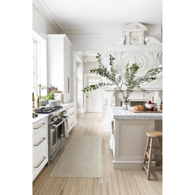 Nabela Noor Home x Livabliss Maan Traditional Area Rug - 2'7" x 7'10" - Grey