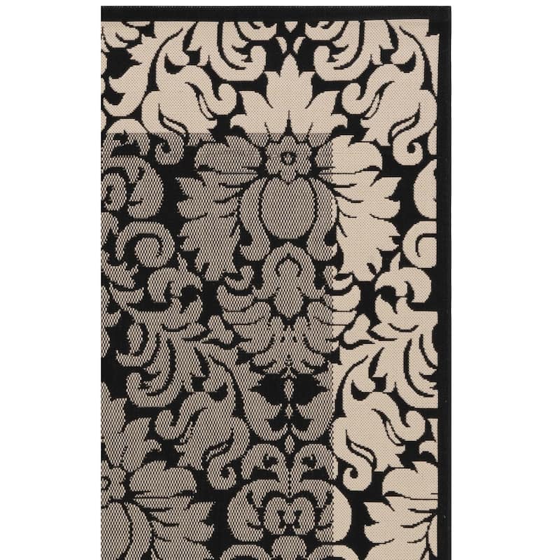 SAFAVIEH Courtyard Peggie Indoor/ Outdoor Patio Backyard Rug