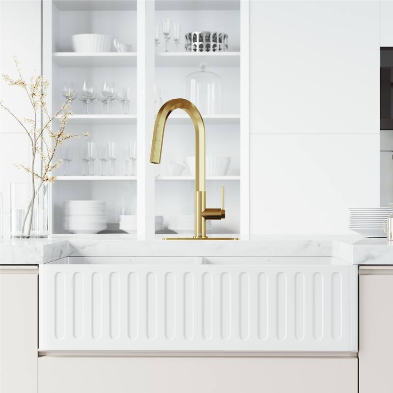 VIGO Hart Hexad 18" H Single Handle Pull-Down Kitchen Faucet