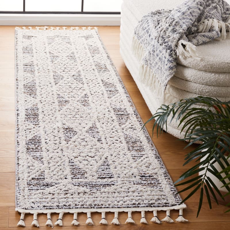 SAFAVIEH Chapel Maguy Moroccan Boho Rug - 2'2" x 8' Runner - Black/Ivory