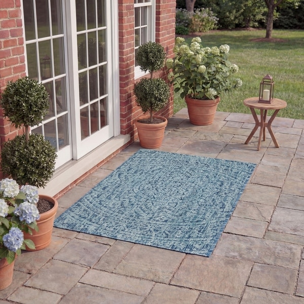 SAFAVIEH Courtyard Fran Mandala Indoor/ Outdoor Waterproof Patio