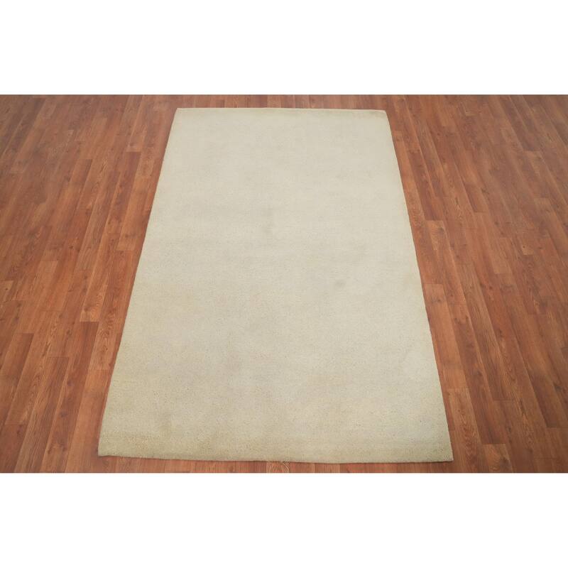 Hand Knotted Oriental 100% Wool Carpet Modern Solid Beige & Ivories Gabbeh Area Rug - 6' 1'' X 4' 0''