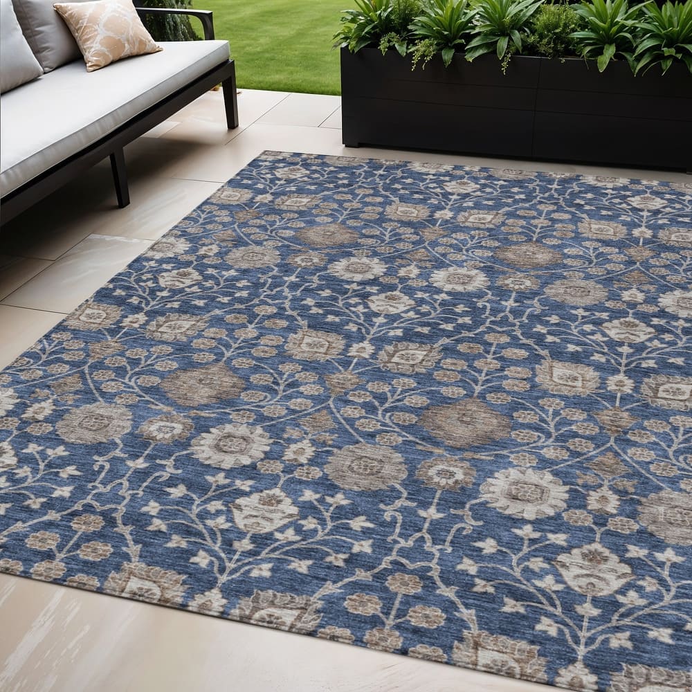 HomeRoots Floral Transitional Rectangle Outdoor Rug