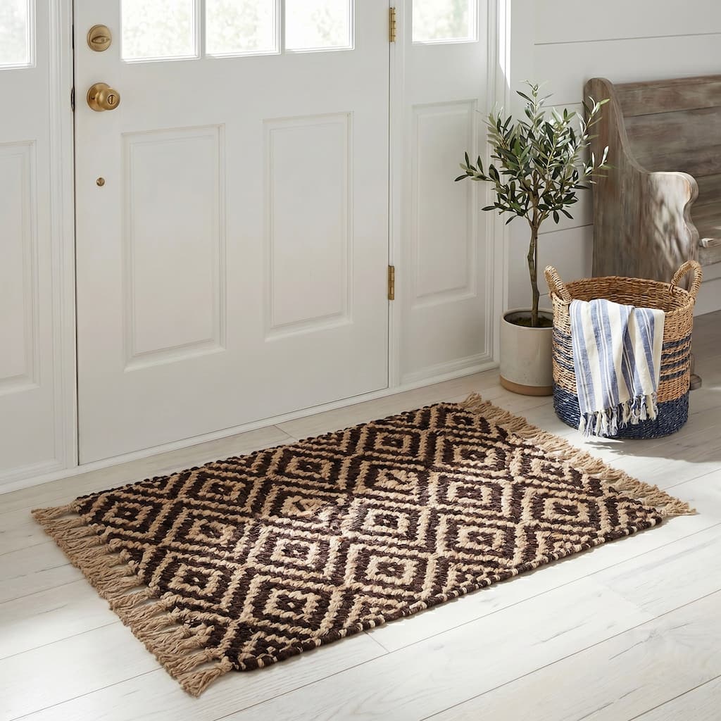 SAFAVIEH Handmade Natural Fiber Jaeda Diamond Jute Tassel Rug