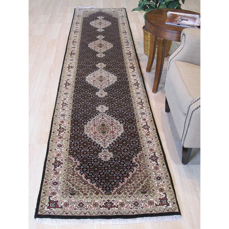 Black Hand Knotted Wool Traditional Mahi Tabriz Rug, 2'7 x 12'1 - Rich oriental design with hand-knotted wool. - N/A