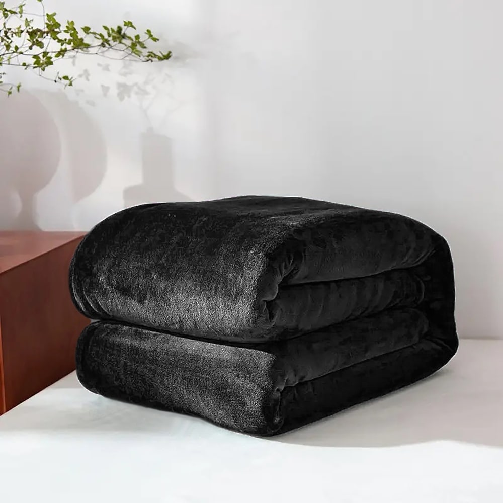 Black blanket full size online