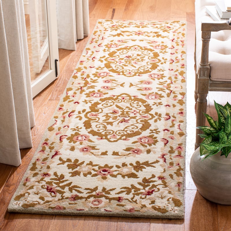 SAFAVIEH Handmade Classic Nediljka Traditional Oriental Wool Rug - 2'3" x 12' Runner - Assorted