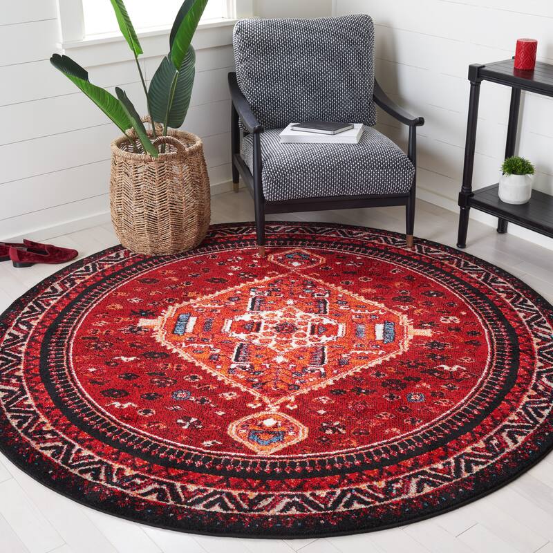 SAFAVIEH Vintage Hamadan Mehrnaz Traditional Oriental Rug - 6'7" Round - Red/Black