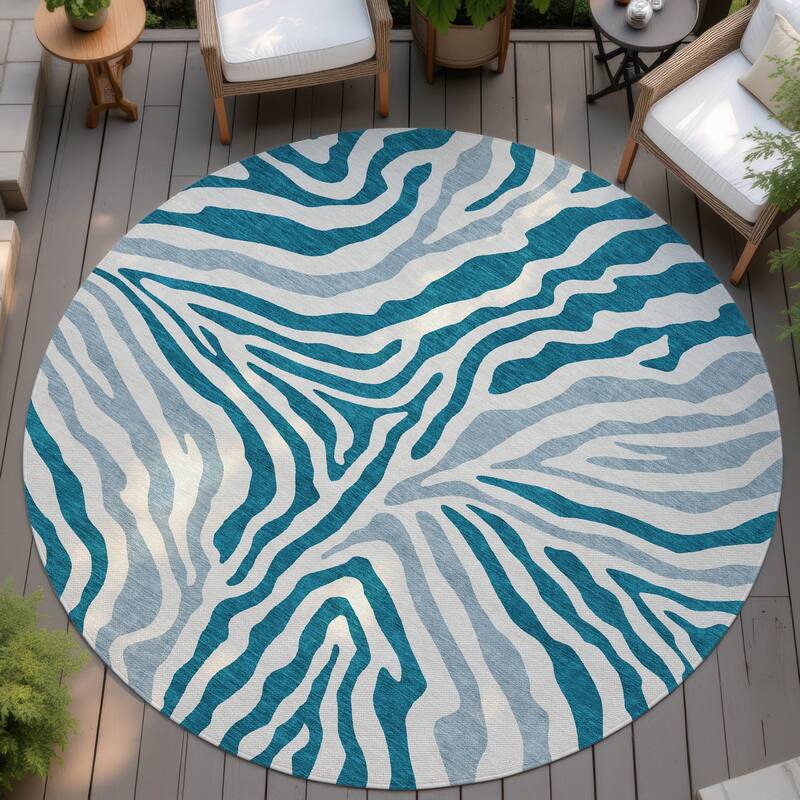 Machine Washable Indoor/ Outdoor Modern Prints Chantille Rug - Teal - 8' x 8'