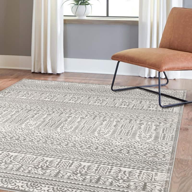 Southwestern/Lodge Richye Collection Area Rug