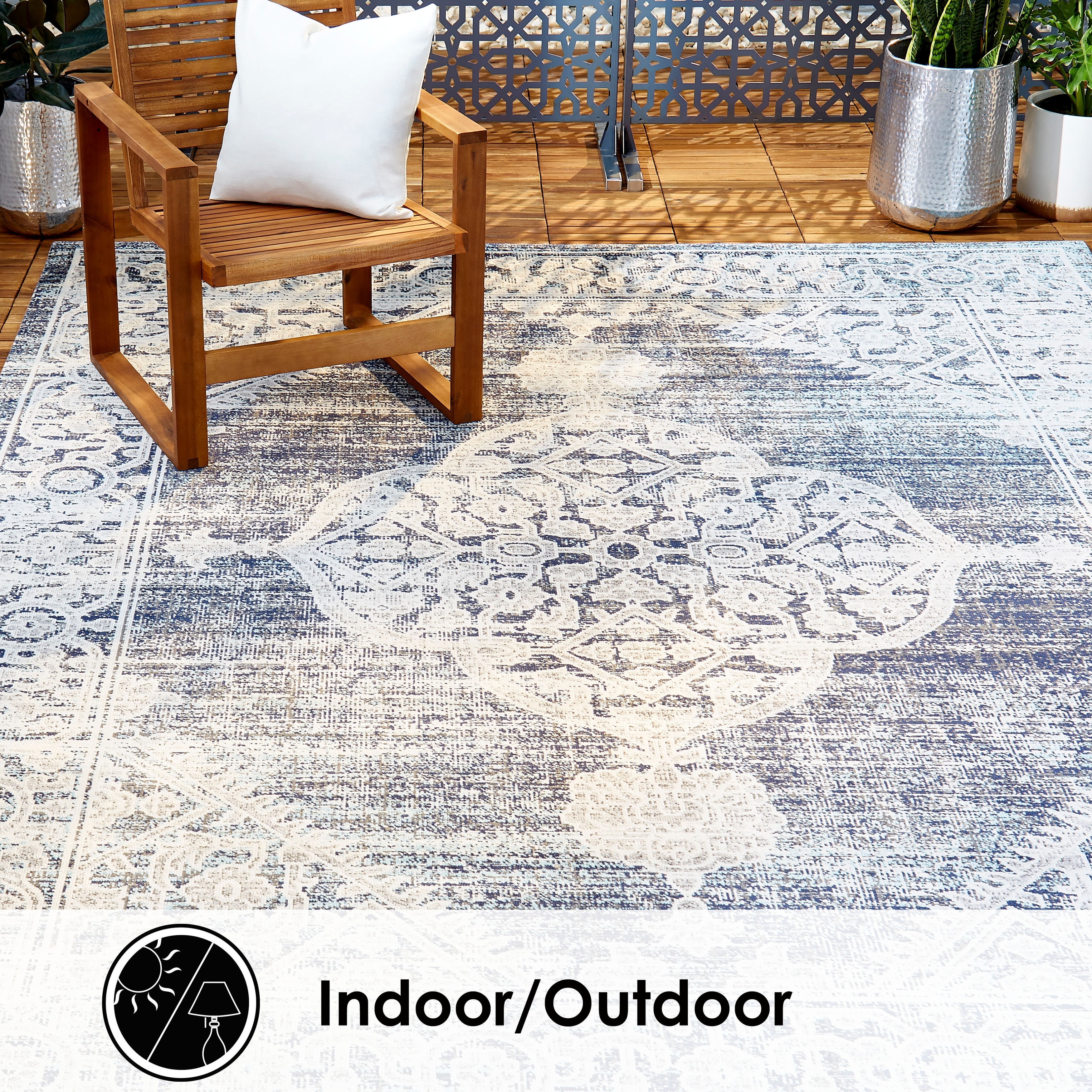 Nicole Miller Patio Sofia Magnolia Area Rug