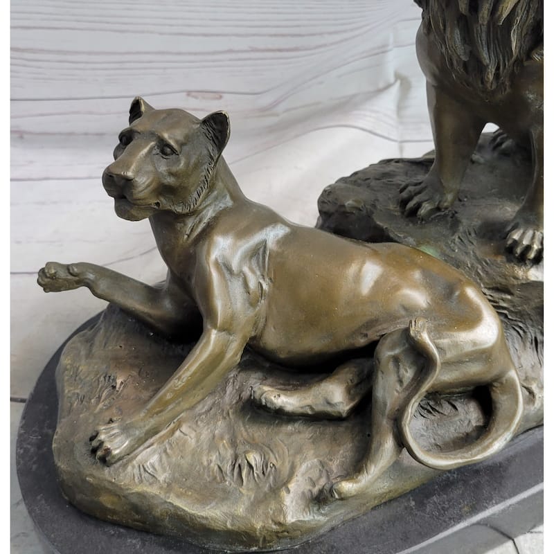 Male And Female Lions African Lion Safari Savannah Bronze Sculpture Statue Art Decor