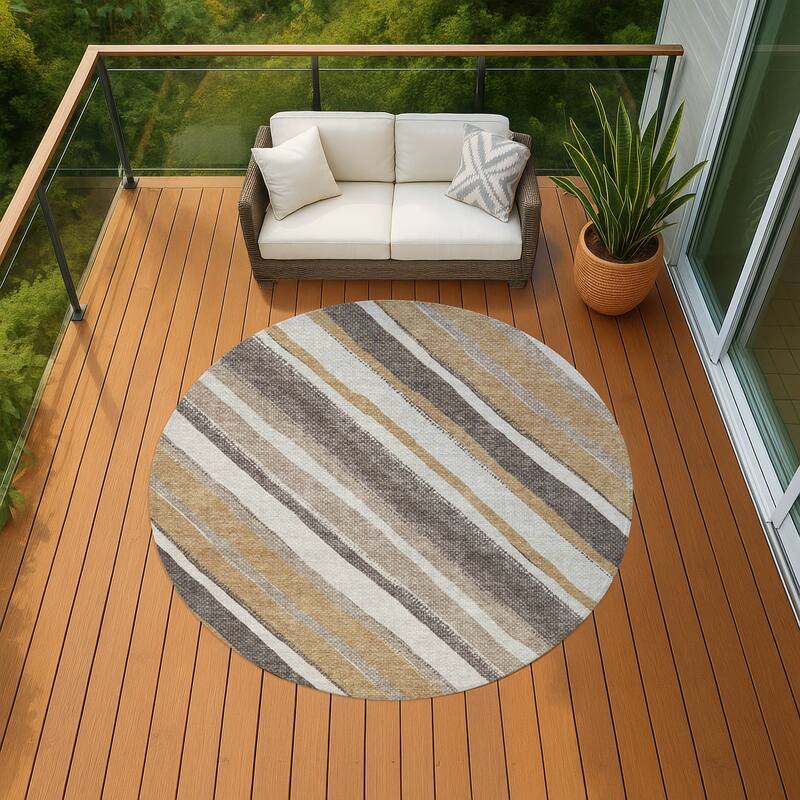 Machine Washable Indoor/ Outdoor Stripe Angles Chantille Rug - Gold - 8' x 8'
