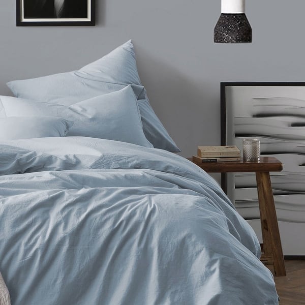 https://ak1.ostkcdn.com/images/products/is/images/direct/13702cbeeadf2dfe6e9bd48749de4d1a6577523f/Swift-Home-Premium-Cotton-Prewashed-Chambray-Duvet-Cover-Set.jpg?impolicy=medium