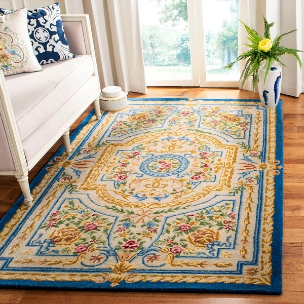 Safavieh Handmade Savonnerie Mireille Traditional Oriental Wool Rug. Opens flyout.