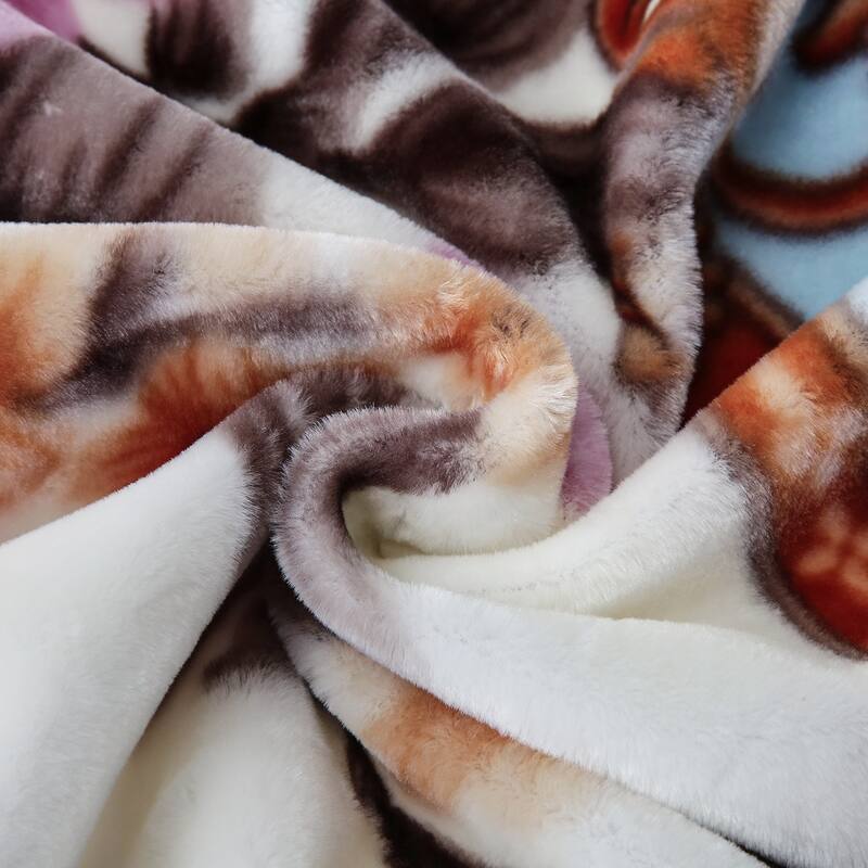 Reversible Mink Blanket Fluffy Fleece Blanket Different Pattern in Each Side