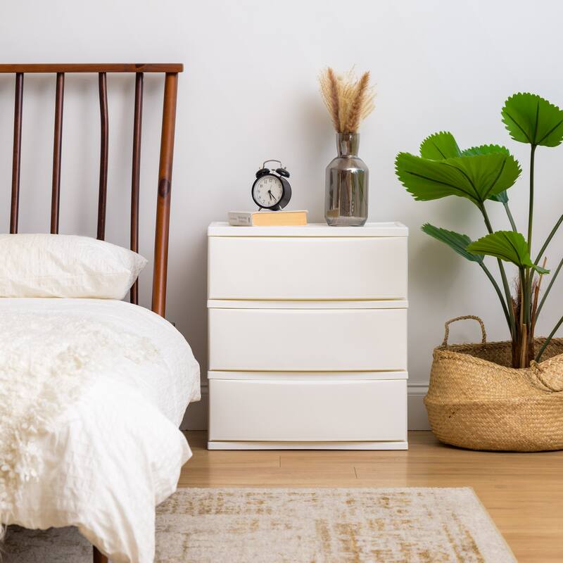 IRIS USA® Nesting Stacking Wide Chest 29.5 Qt - White - Set of 2