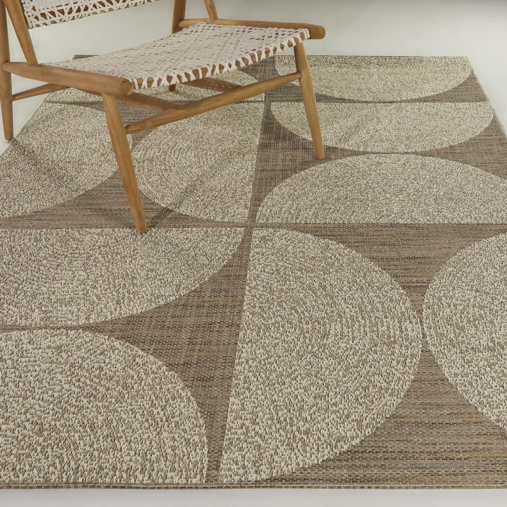 Calza Modern Geometric Indoor/Outdoor Area Rug