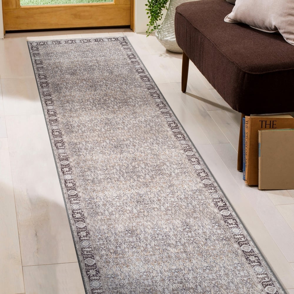World Rug Gallery Vintage Washable Traditional Non-Slip Area Rug