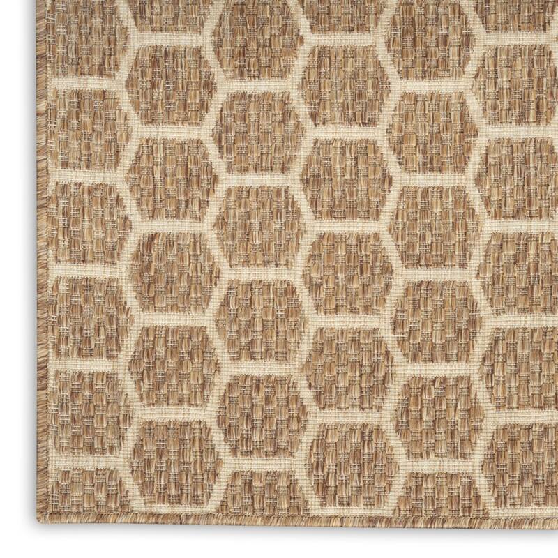 HomeRoots Geometric Modern Rectangle Outdoor Rug - 9' X 12'