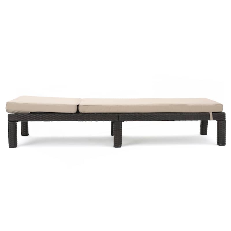 Premium Outdoor Wicker Lounger