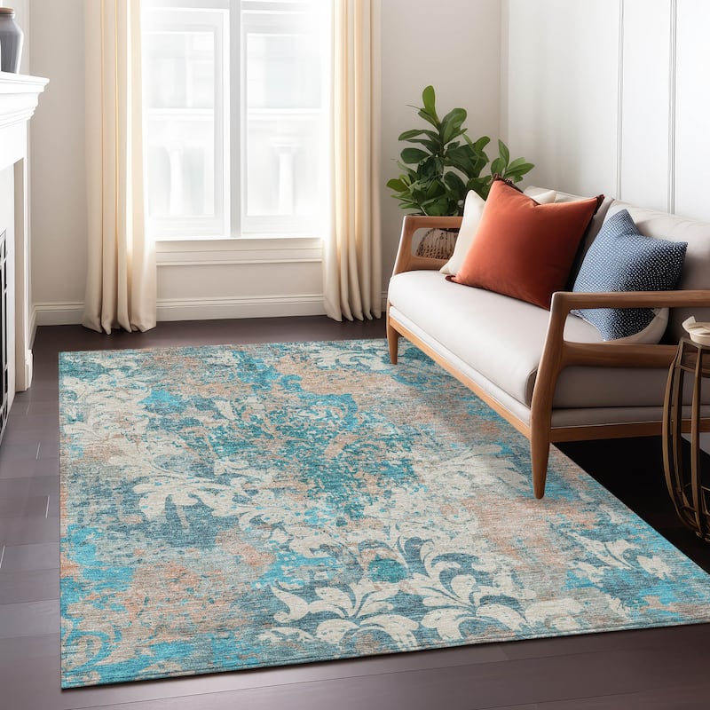 Machine Washable Indoor/ Outdoor Chantille Vintage Damask Rug