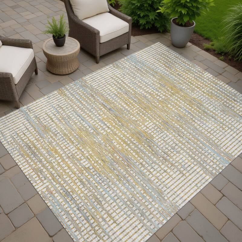 Machine Washable Indoor/ Outdoor Casual Keystone Chantille Rug