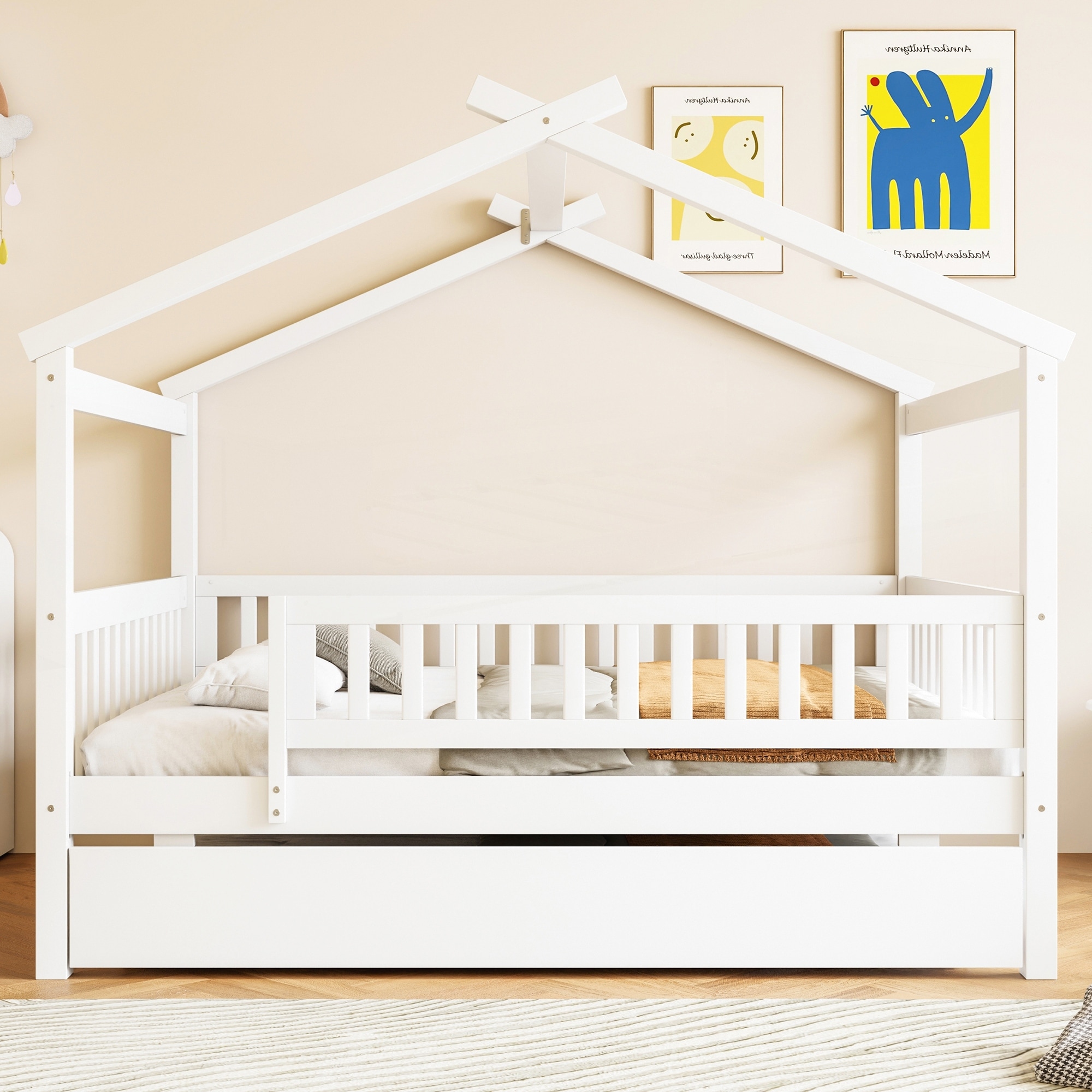 Wooden House Bed with Twin Size Trundle