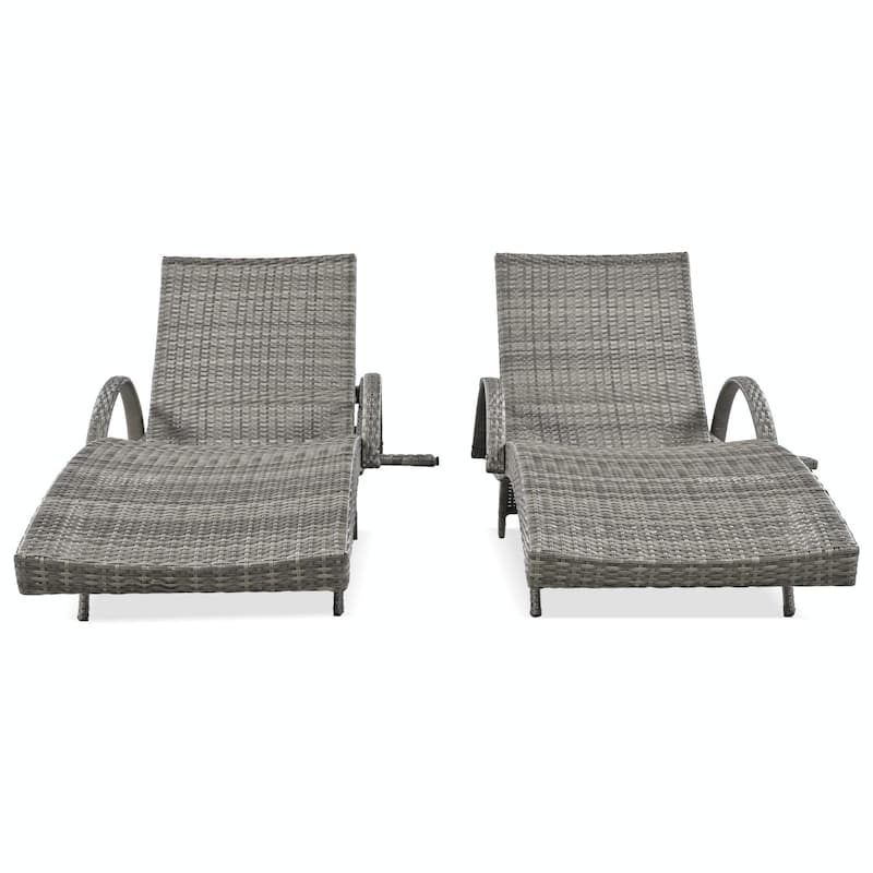 Outdoor Wicker Chaise Lounge Chairs Set of 2