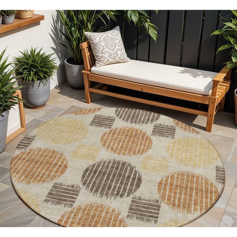 HomeRoots Geometric Transitional Rectangle Outdoor Rug - 8' Round
