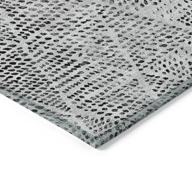 HomeRoots Geometric Transitional Rectangle Outdoor Rug
