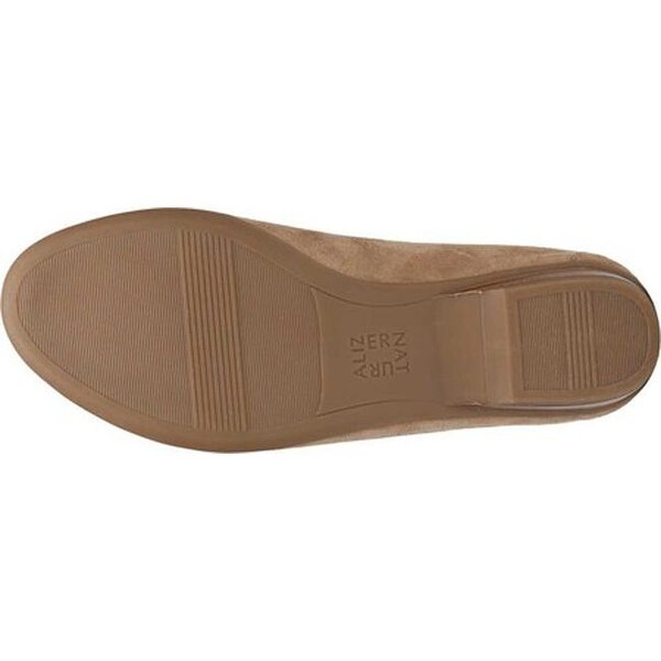naturalizer saban suede