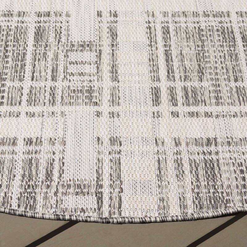 SAFAVIEH Beach House Salme Transitional Rug