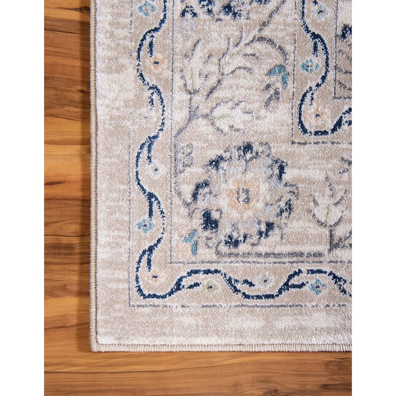 Traditional Hadeya Collection Area Rug