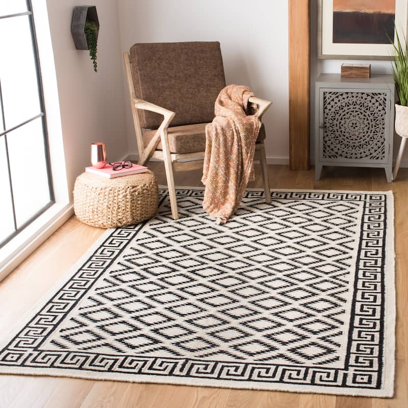 SAFAVIEH Handmade Flatweave Dhurries Adrienn Modern Moroccan Wool Rug - 8' x 10' - Ivory/Black